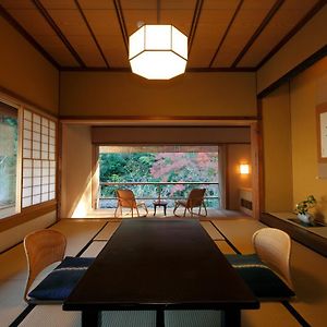 Habitación Estándar con 2 Camas Individuales
